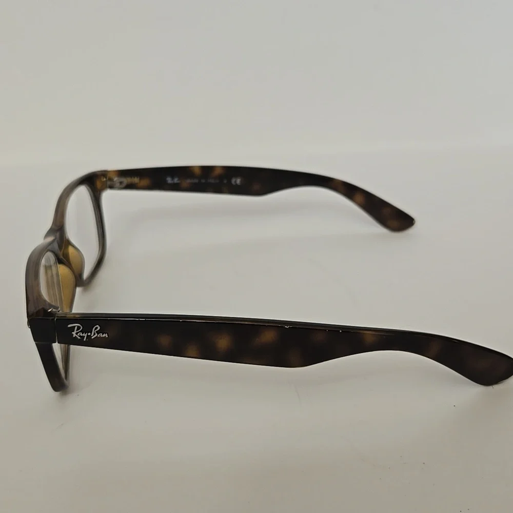 Ray-Ban stylish ray